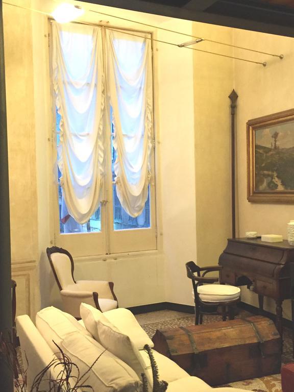 La Casa Di Einstein Apartment เจนัว ภายนอก รูปภาพ