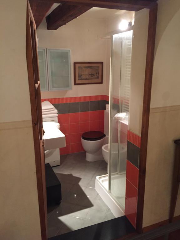 La Casa Di Einstein Apartment เจนัว ภายนอก รูปภาพ